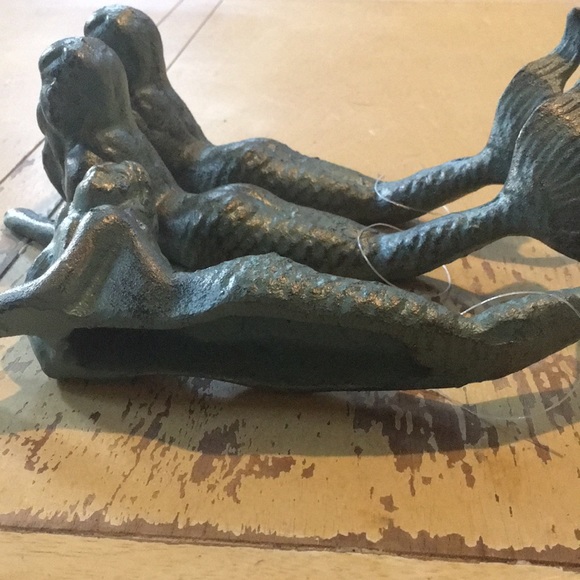 Mermaid Statue - Picture 4 of 4